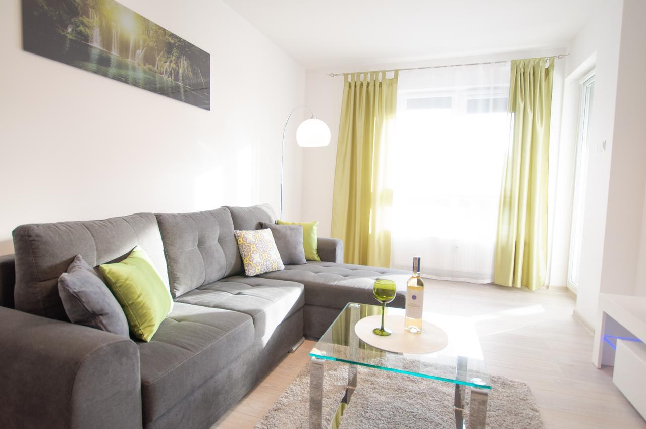 Z Garazem Solna 11c/306 Апартаменти