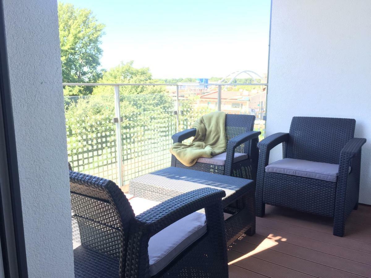 Z Garazem Solna 11c/306 Апартаменти